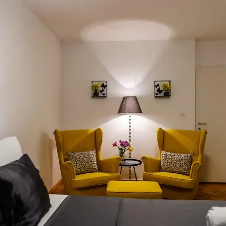 Nikola Apartmán