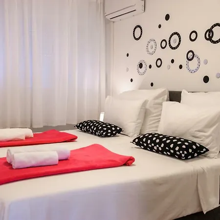 Nikola Apartment *