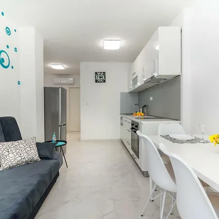 Nikola Apartament